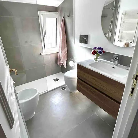 Panoramic Terrace Trastevere Apartment, With Amazing View Rome