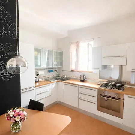 Panoramic Terrace Trastevere Apartment, With Amazing View Rome