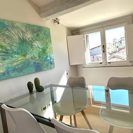 Panoramic Terrace Trastevere Apartment, With Amazing View Appartement Rome